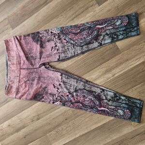 🥳Bundle 3 For $15🥳 Evolution & Creation Ombre Leggings Elephant Design